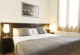 דירות לחופשה בברצלונה - דירת חדר שינה וסלון ליסאו  בקרבת הרמבלה 